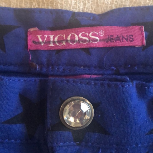 Shorts - Picture 2 of 5